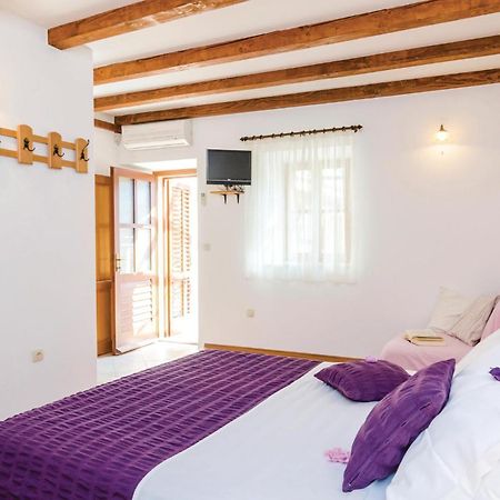 Cozy Home In Slano With Wifi Luaran gambar