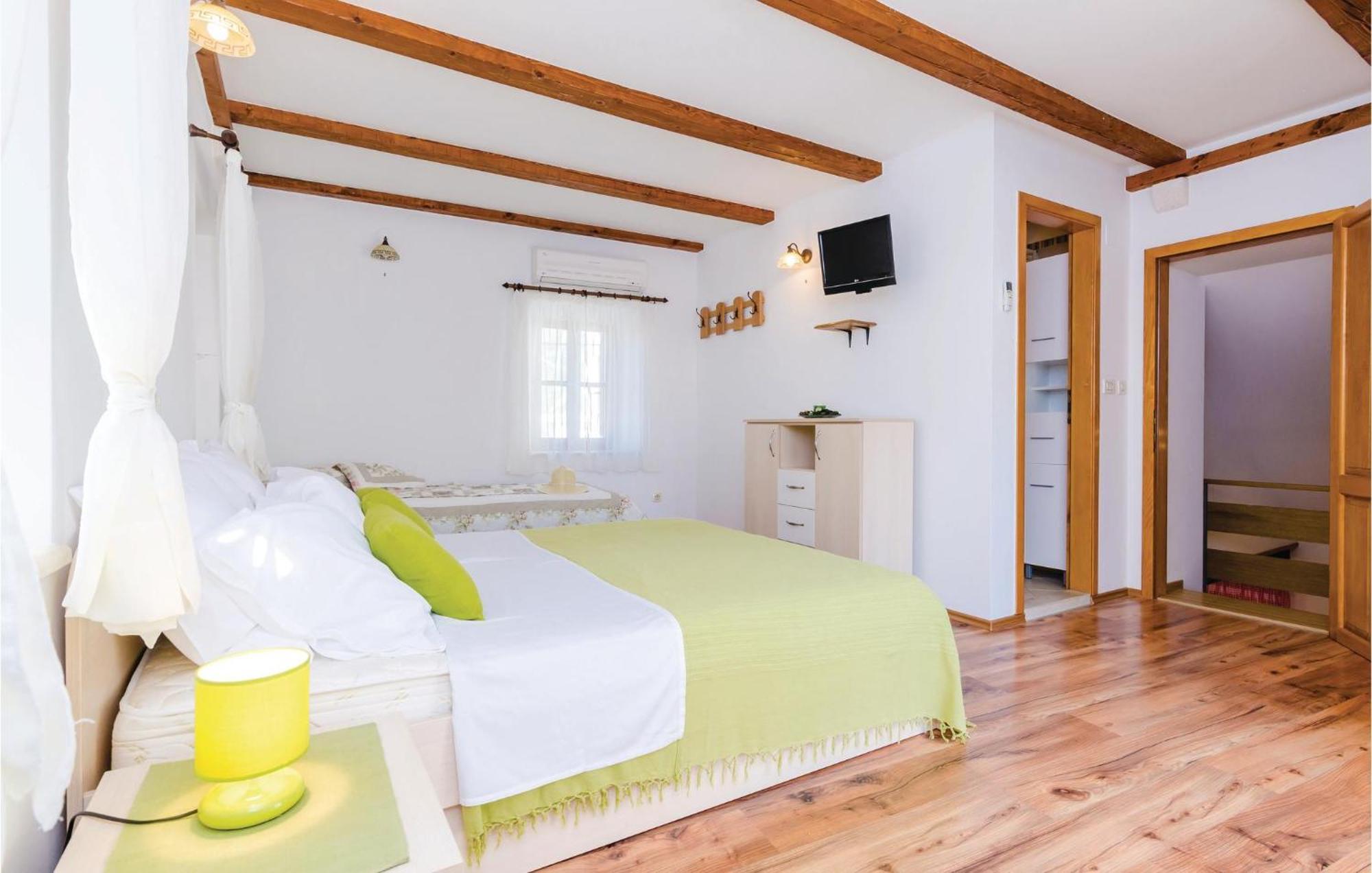 Cozy Home In Slano With Wifi Luaran gambar